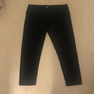 90 degree reflex black capris NEVER WORN